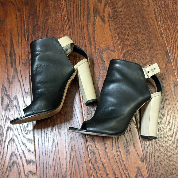 Vince Addison Peep Toe Leather Bootie - Picture 2 of 5